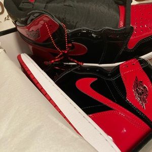 Nike Air Jordan Retro High 1 Patent Bred
